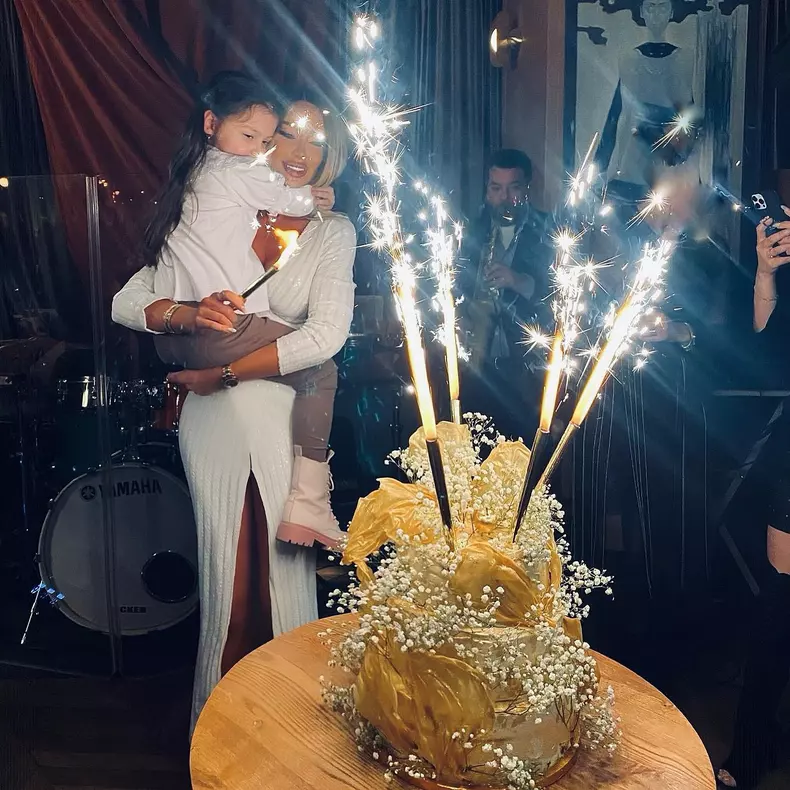 Bianca Drăgușanu copil fiica Sofia Natalia
