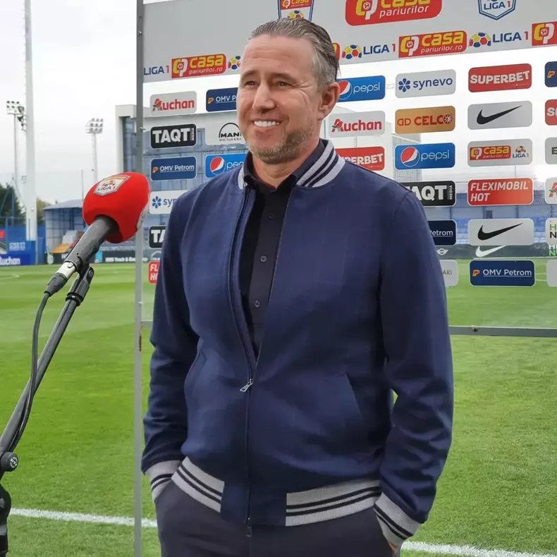 Laurențiu Reghecampf