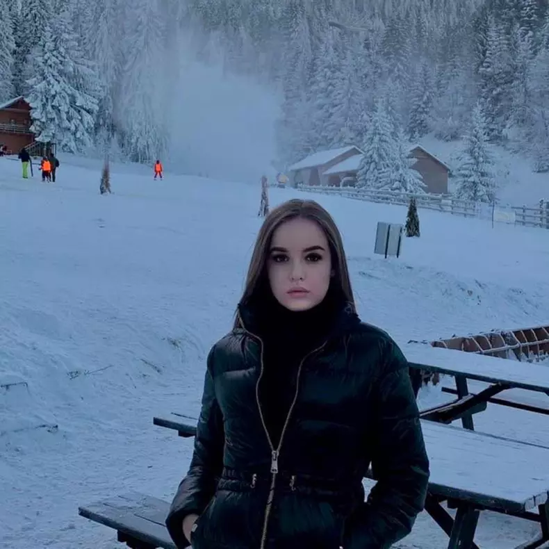 RALUCA MOIANU SI MARA 2