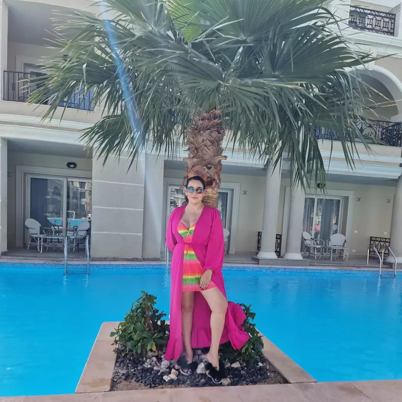 oana roman in egipt