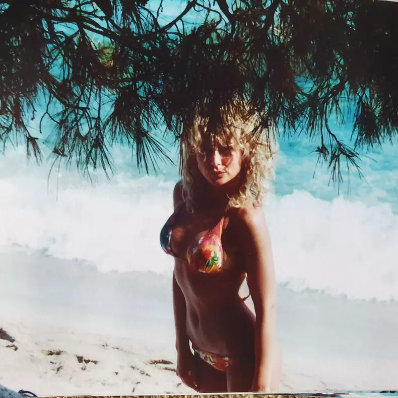 alexandra velniciuc la mare