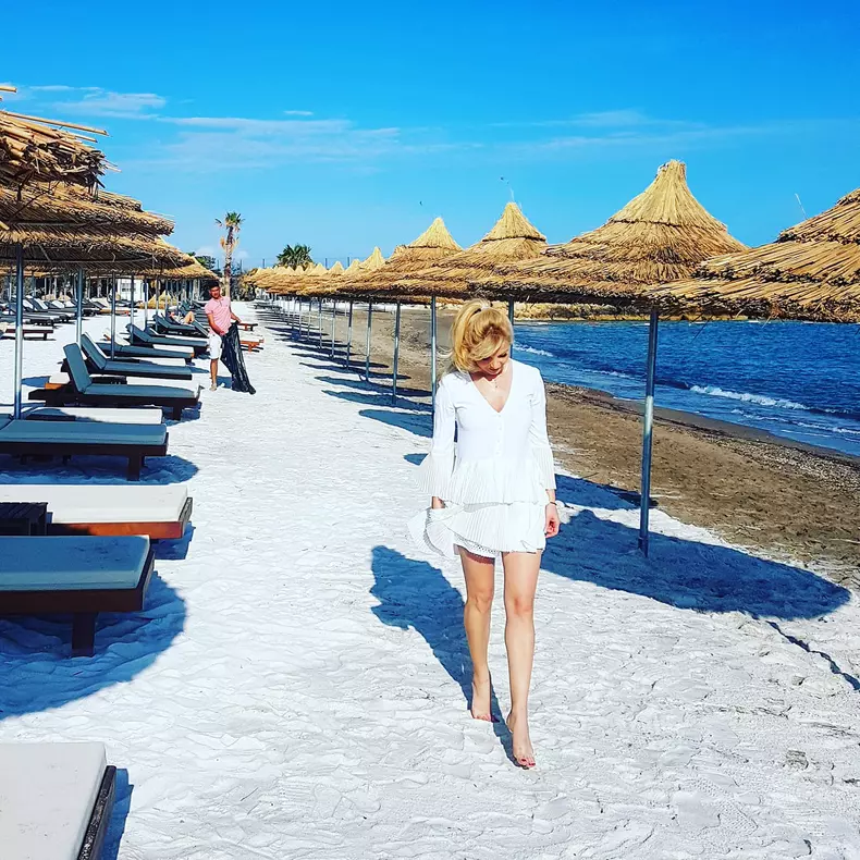 cristina herea la mare