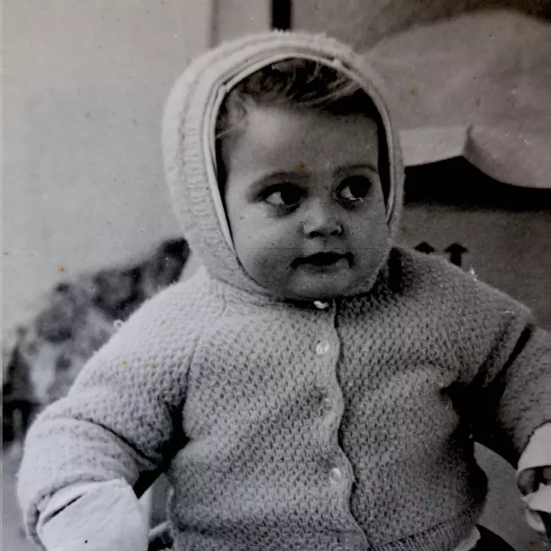 Ilinca Goia în copilărie. Sursă foto: Arhivă personală