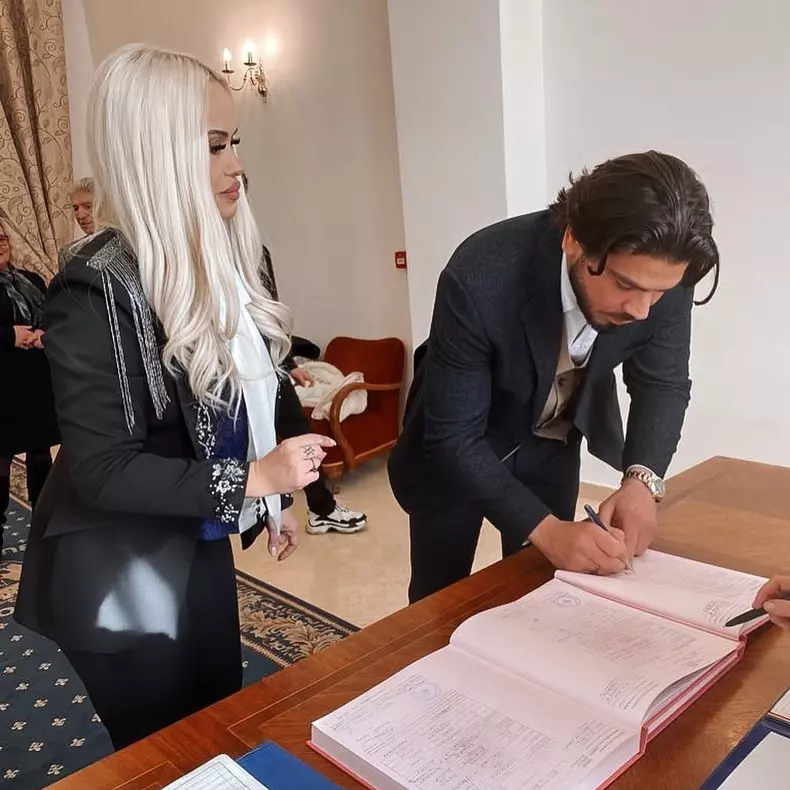 Anda Adam Yosif Mohaci Joseph Adam cununie civilă decembrie 2022 (2)