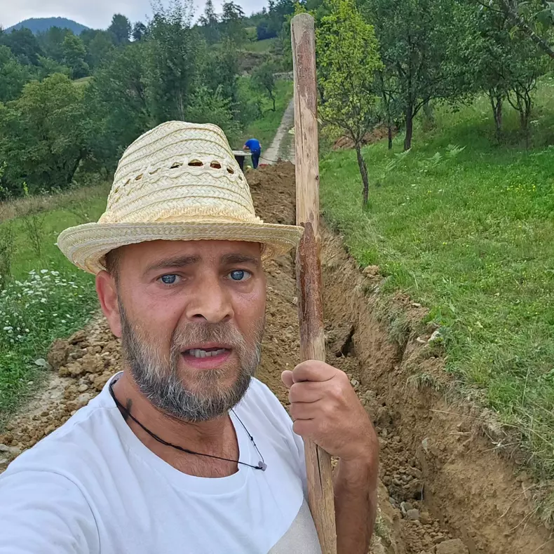 Cosmin Seleși