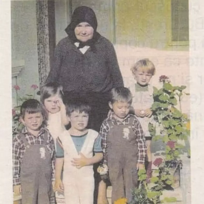 Paula Seling în copilărie. Sursă foto: Arhivă personală