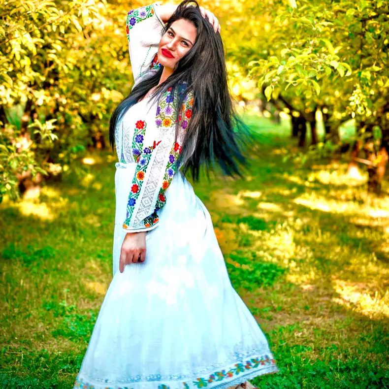 Alina Popa