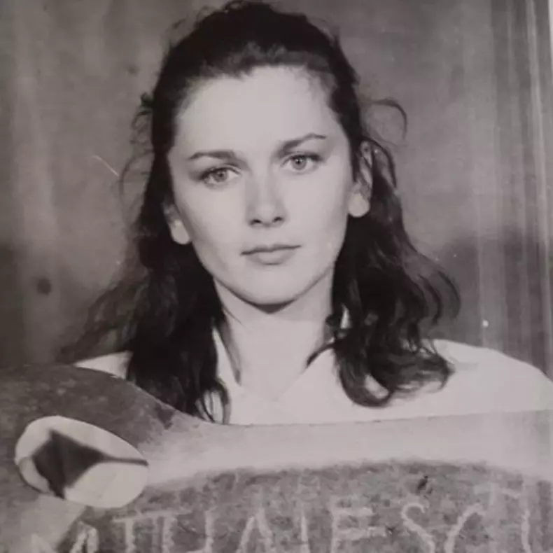 Simona Mihăescu la începutul carierei. Sursă foto: Arhivă personală