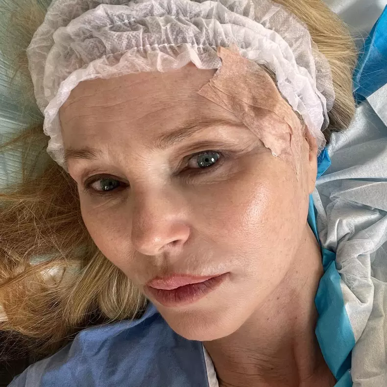 Christie Brinkley la doctor 1