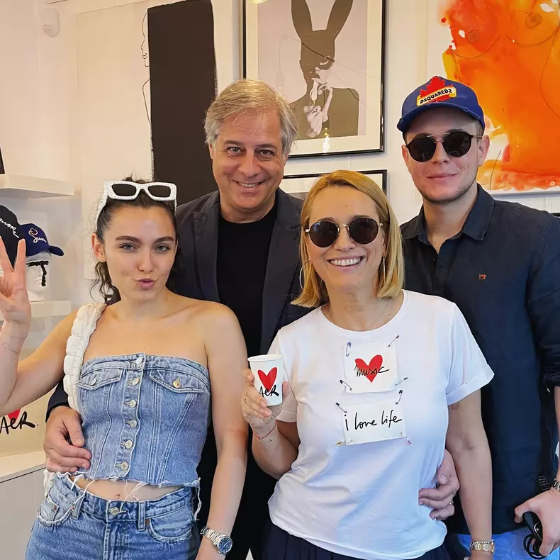 Andreea Esca și Alexandre Eram și copiii lor, Aris și Alexia Eram