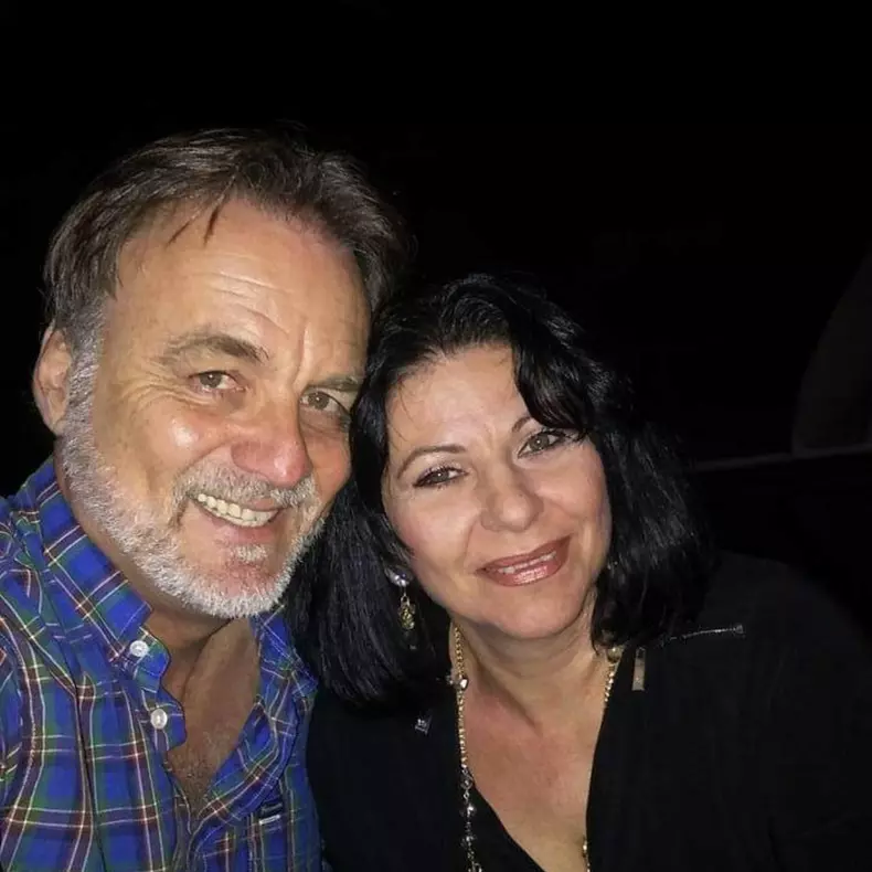 Elena Cârstea și soțul ei, Glenn Muttart. Sursă foto: Arhivă personală