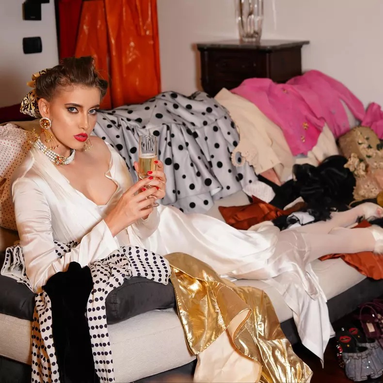Iulia Albu, Imagini din casa juratei Splash! Vedete la Apă