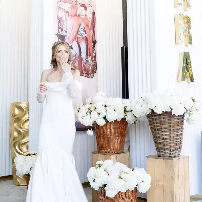 roxana-hulpe-de-la-pro-tv-si-bogdan-radulescu-co-fondatorul-festivalului-untold-s-au-casatorit-religios-pe-1-iunie-2024-7-1