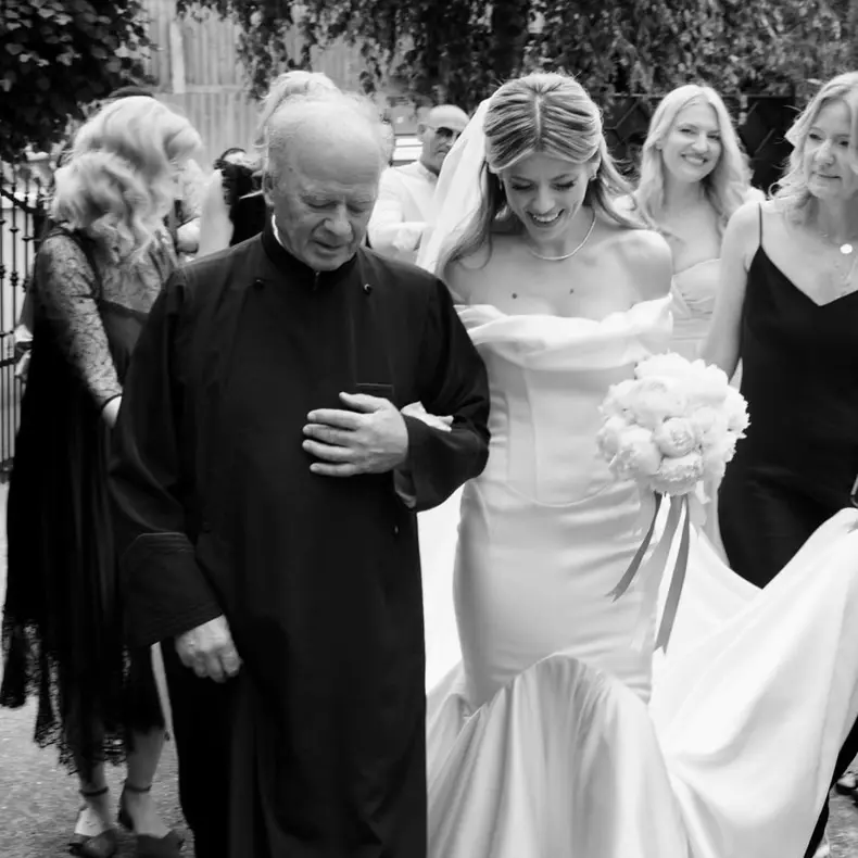 roxana-hulpe-de-la-pro-tv-si-bogdan-radulescu-co-fondatorul-festivalului-untold-s-au-casatorit-religios-pe-1-iunie-2024-7