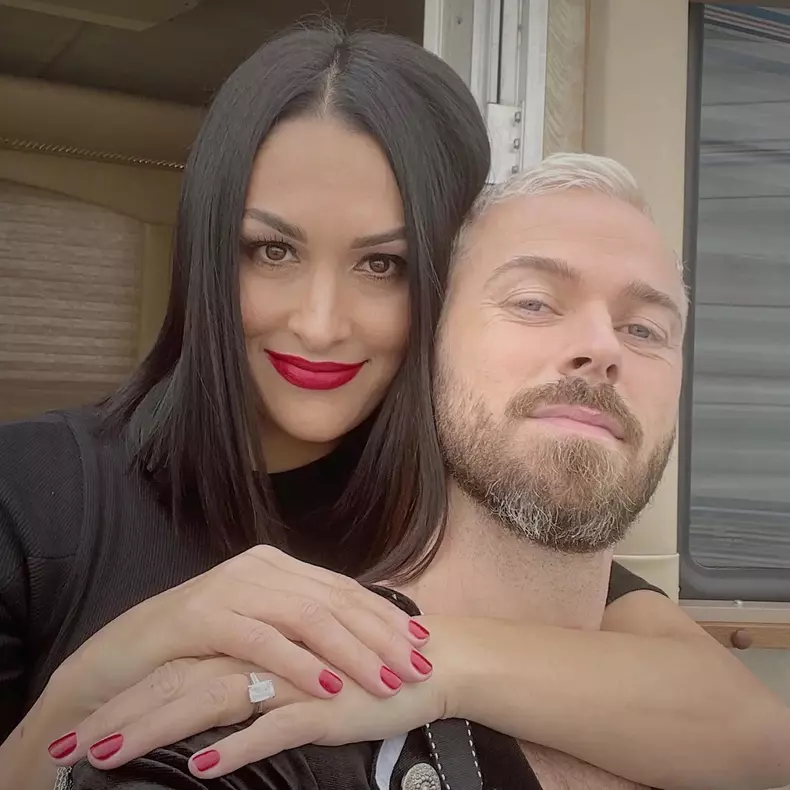 Nikki Garcia (Bella) și fostul soț, Artem Chigvintsev