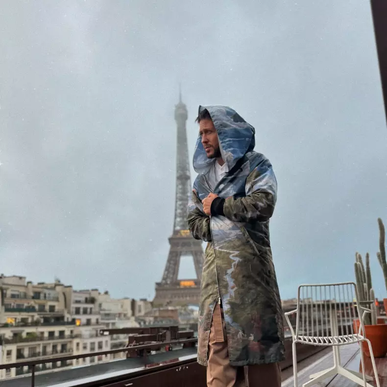 jorge cu turnul eiffel