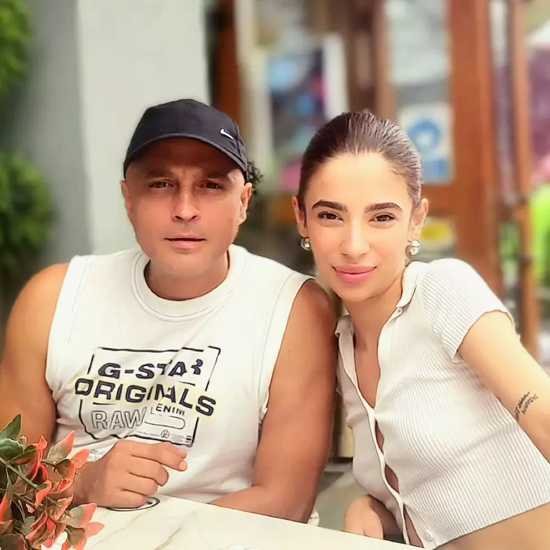 Fata Catincăi Roman, Calina, cu tatăl ei, Petre Dumitrescu