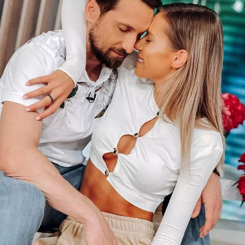 dani otil si gabriela prisacariu 8