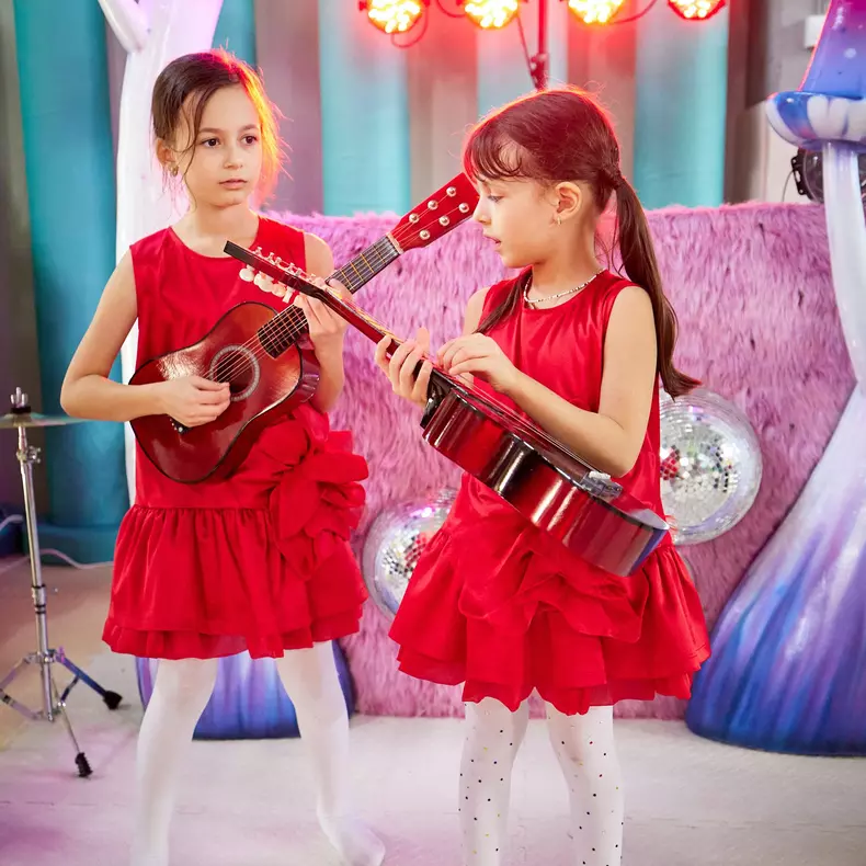 Andreea Bălan a organizat o petrecere spectaculoasă pentru aniversarea de 6 ani a fiicei mici, Clara (13)