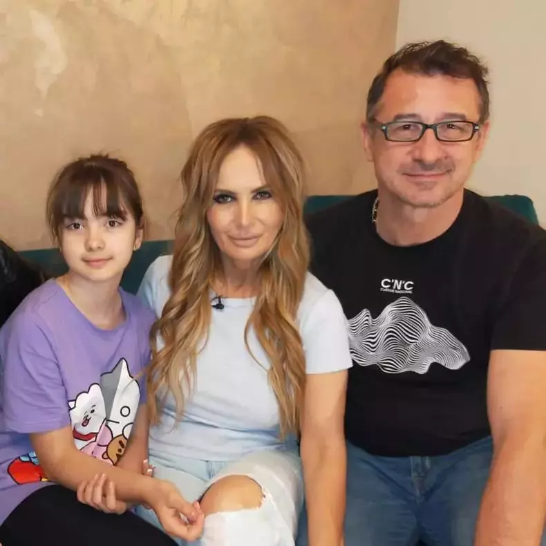 daniela gyrofi cu familia