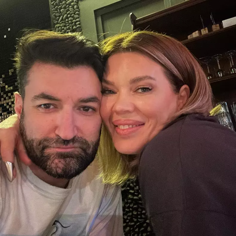 Smiley și Gina Pistol selfie