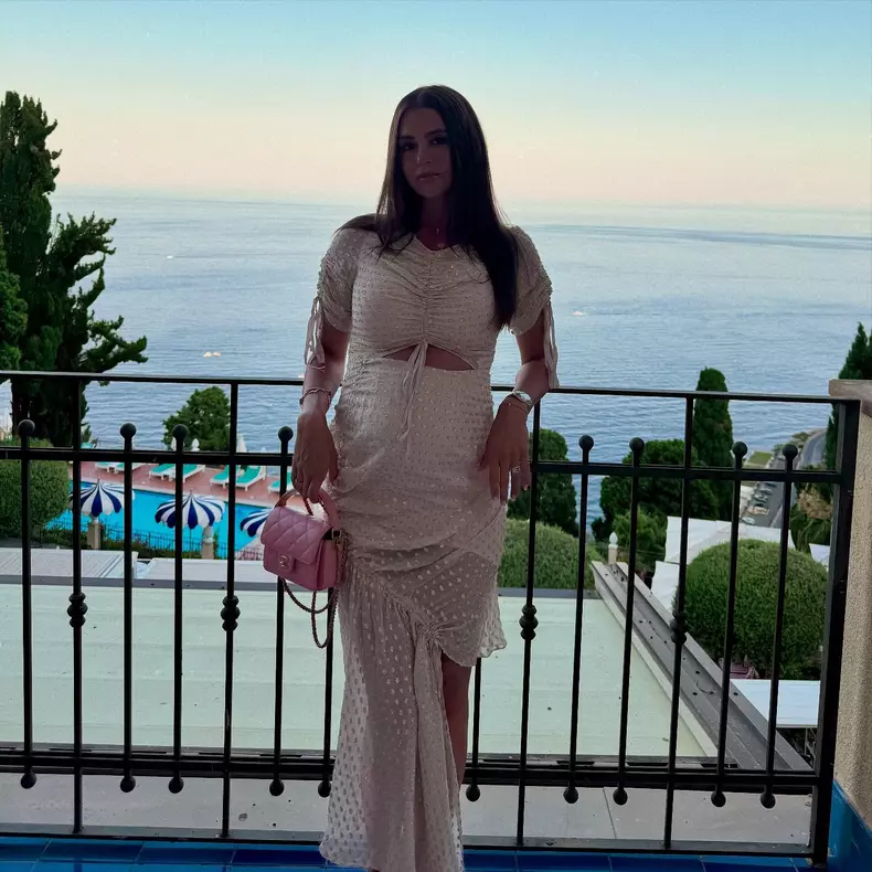 Michelle Ciubuc însărcinată (2)