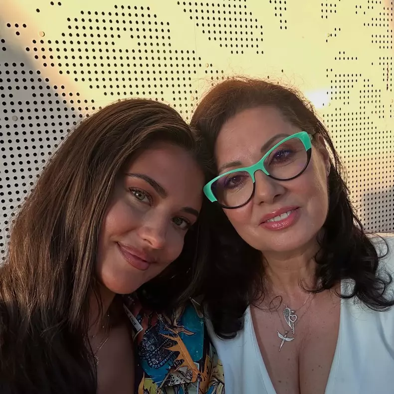 Antonia și mama ei