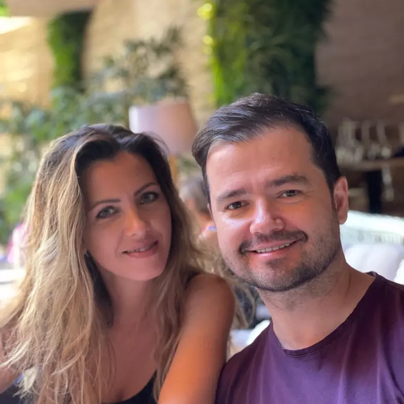 laurentiu duta alaturi de sotie