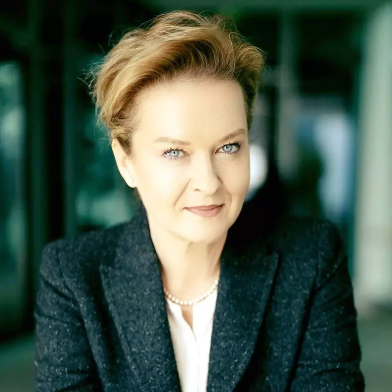 mona nicolici si radu cosarca 6