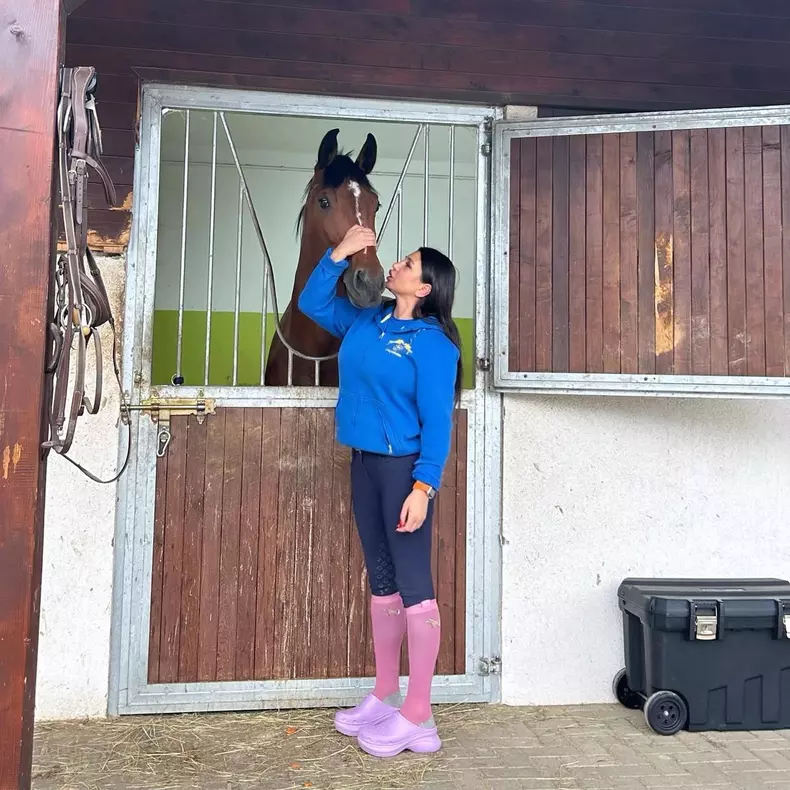 elena basescu cu un cal