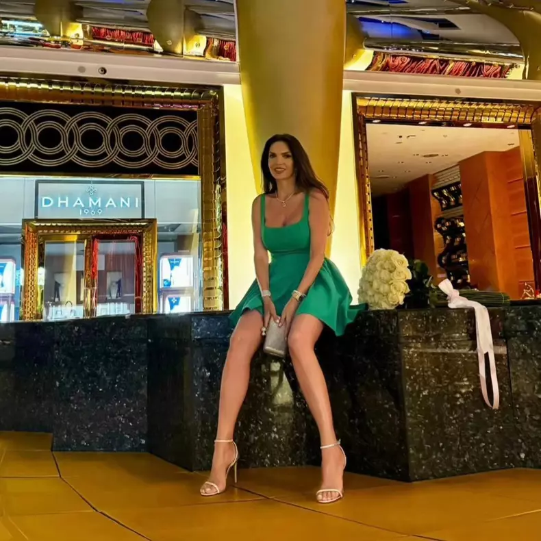 cristina spatar in verde