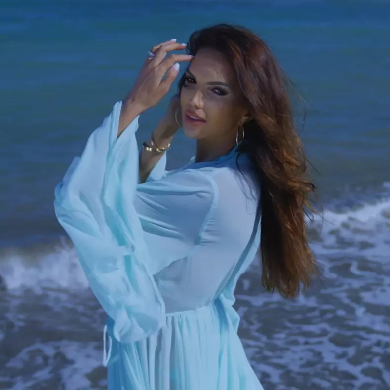 cristina spatar la mare