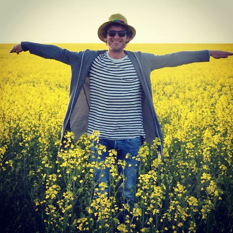 mircea solcanu in lanul de flori