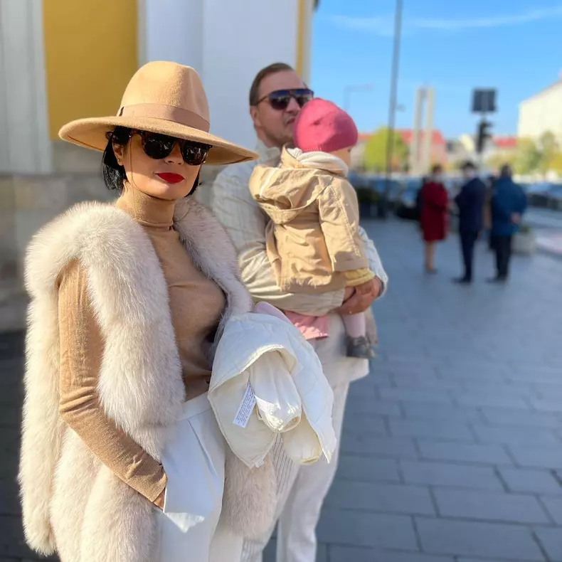 Ana Maria Georgescu cu soțul și fiica ei (1)