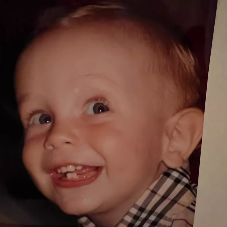 aris eram bebe