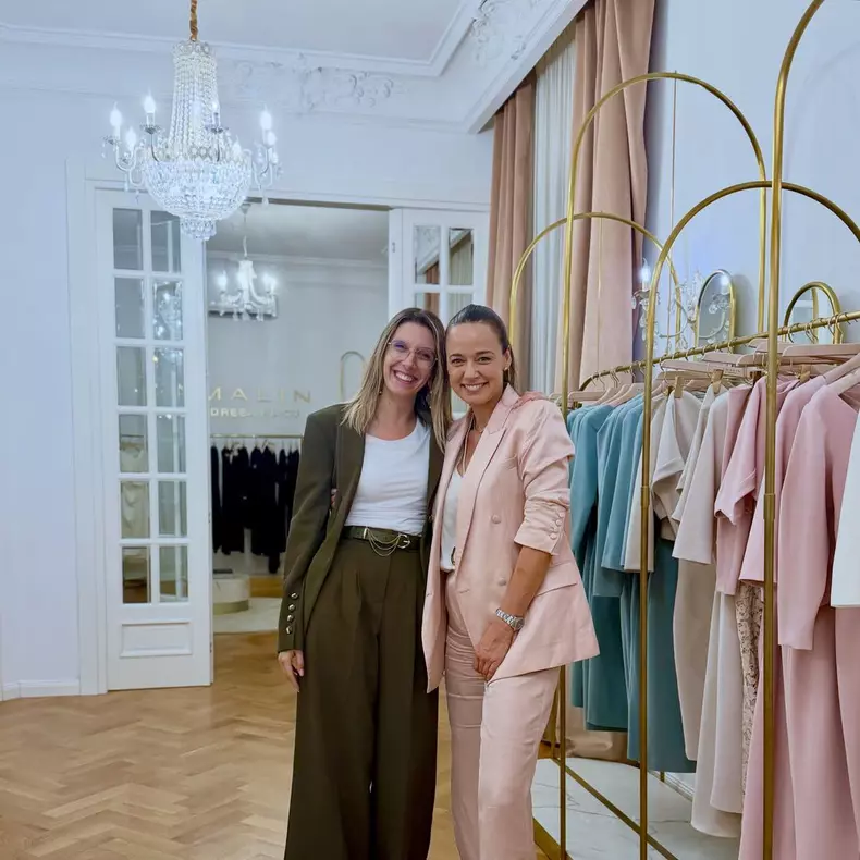 diana buzoianu si andreea raicu