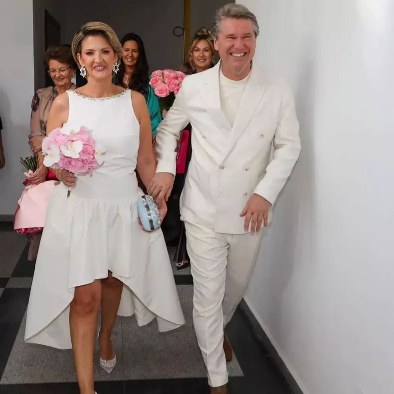 Florin Răducioiu și Andreea Albăstroiu s-au căsătorit (1)
