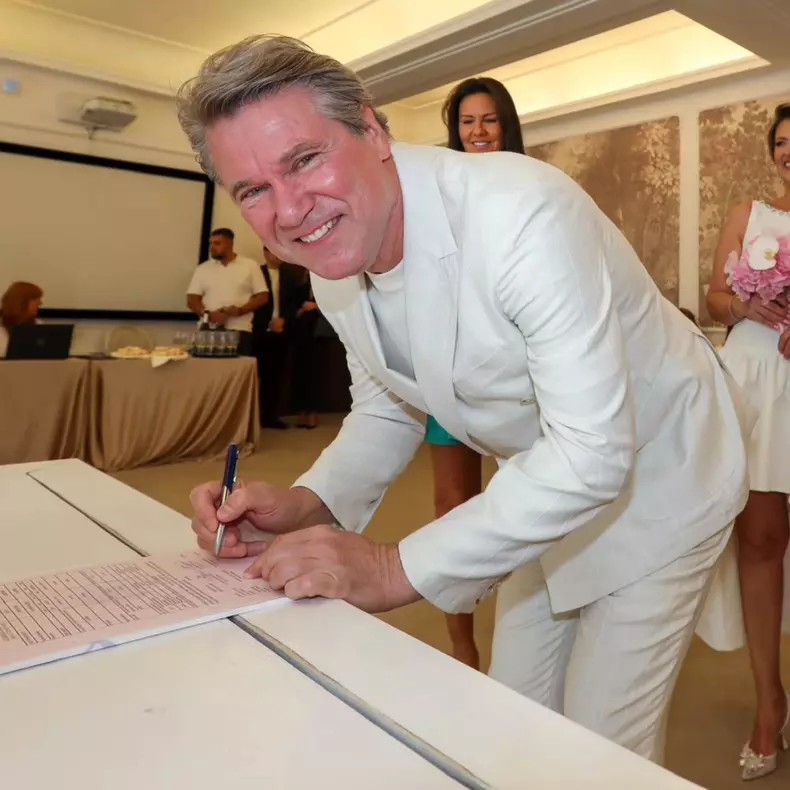 Florin Răducioiu și Andreea Albăstroiu s-au căsătorit (12)