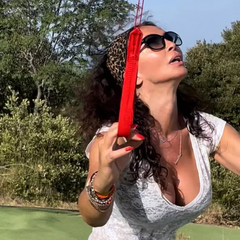 Mihaela Radulescu