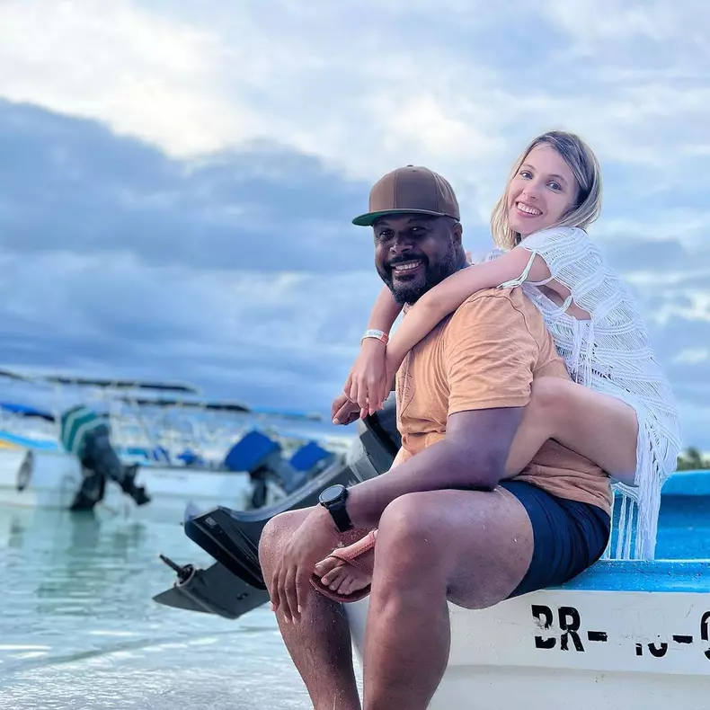 Cabral-a-ramas-singur-in-Republica-Dominicana-7