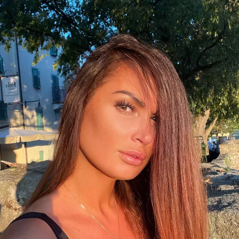 nicoleta luciu (2)