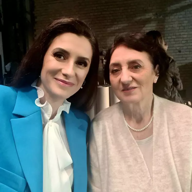 iuliana-tudor-si-mama-3