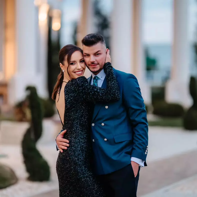 Valentin-Luca-s-a-căsătorit-civil-cu-Roxana-Ghiorghian (1)