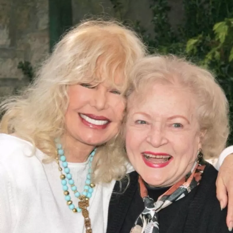Loretta cu Betty White