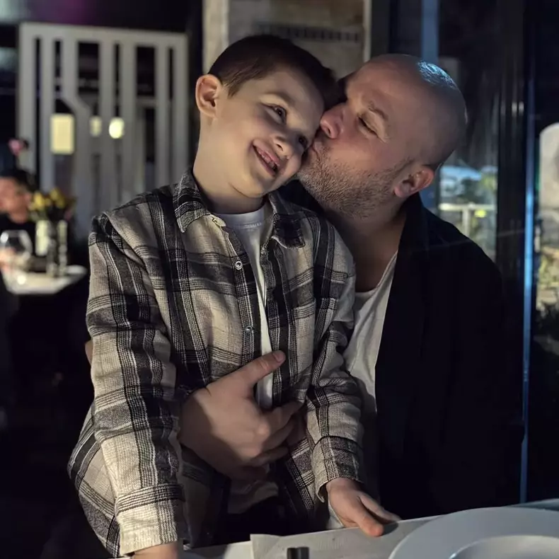 SUFLETUL MEU....INIMA MEA...BAIATUL MEU FRUMOS, IUBIT SI IUBITOR.....LA MULTI ANI BINECUVINTATI , MINUNEA MEA DE BAIAT❤❤❤