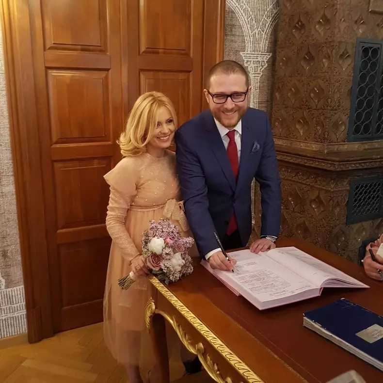 simona-gherghe-razvan-sandulescu-9-ani-casatorie-aniversare (1)