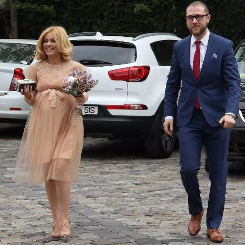 simona-gherghe-razvan-sandulescu-9-ani-casatorie-aniversare (2)