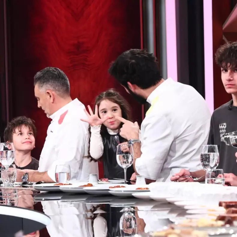 chef-richard-abou-zaki-fiica-carlotta-carlottina-aparitie-tv-chefi-la-cutite-viitorul-are-gust (7)