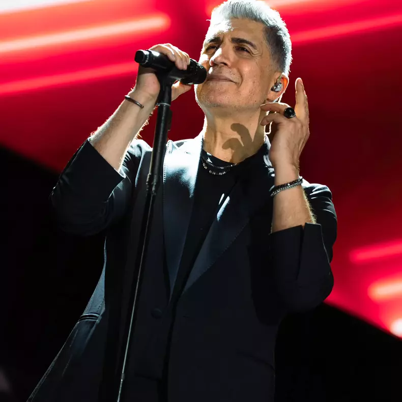 Özcan Deniz (2)