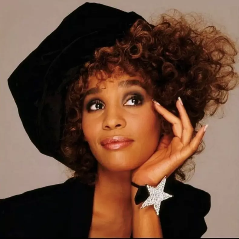 Whitney-Houston-X